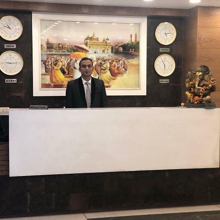 Hotel D S Inn Амритсар Екстериор снимка