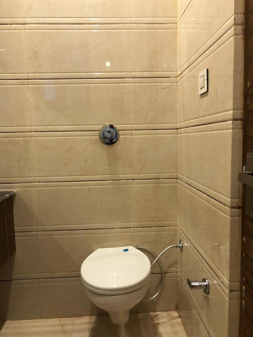 Hotel D S Inn Амритсар Екстериор снимка