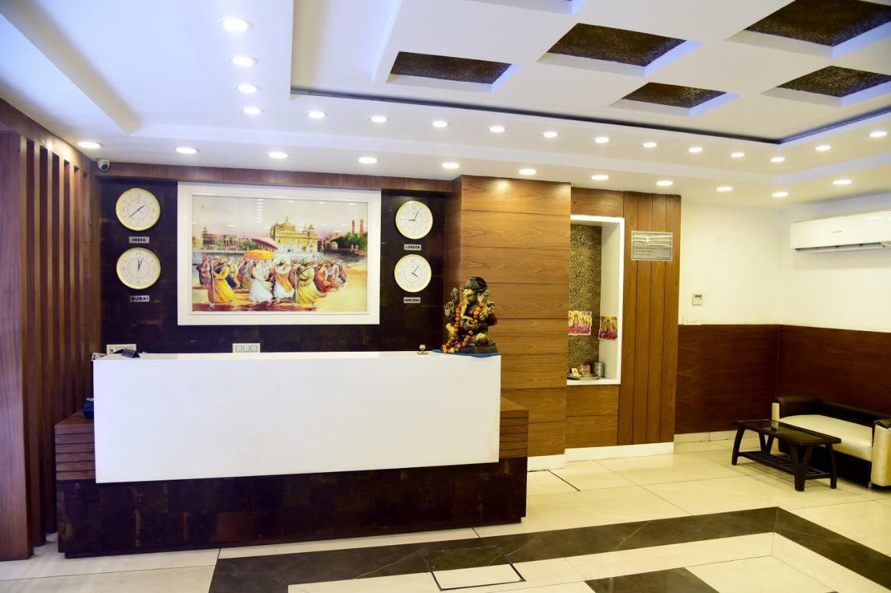 Hotel D S Inn Амритсар Екстериор снимка