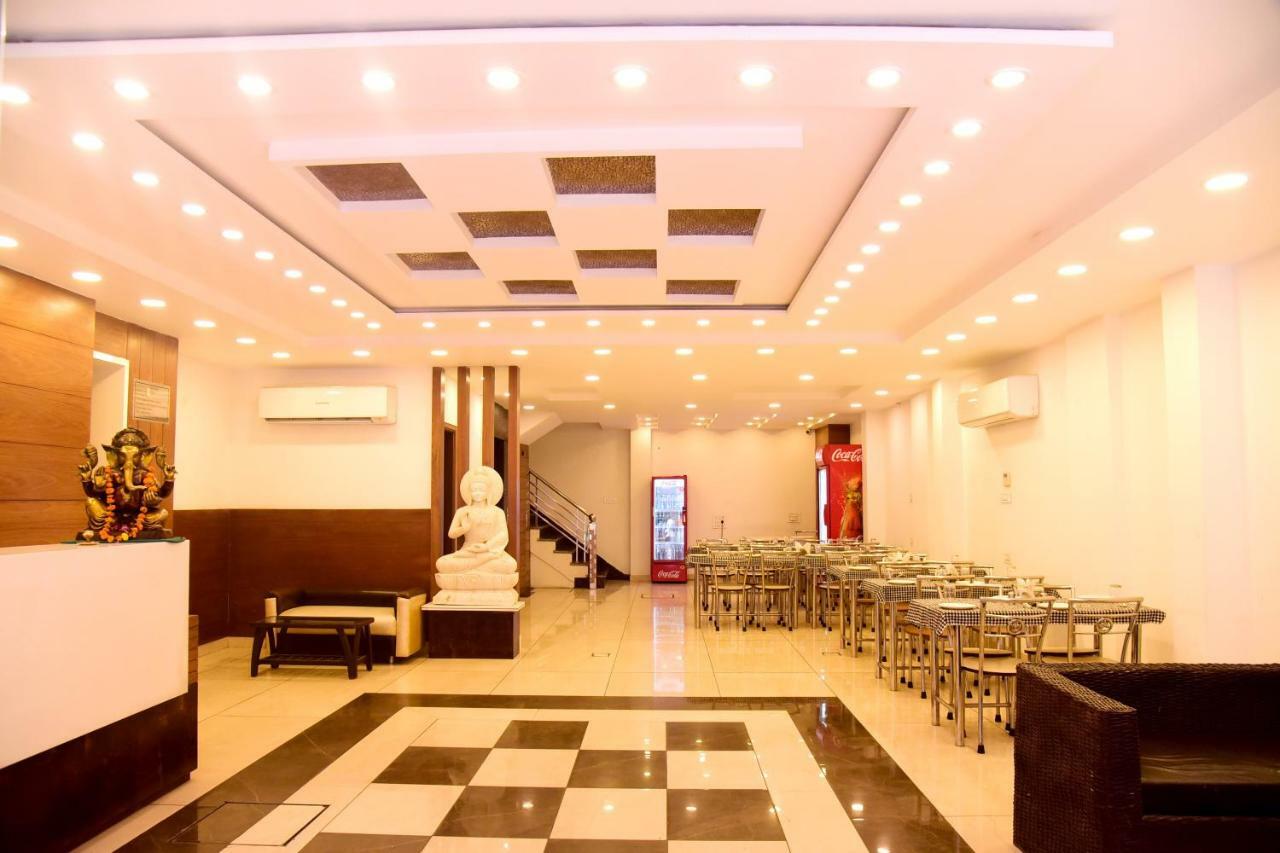 Hotel D S Inn Амритсар Екстериор снимка