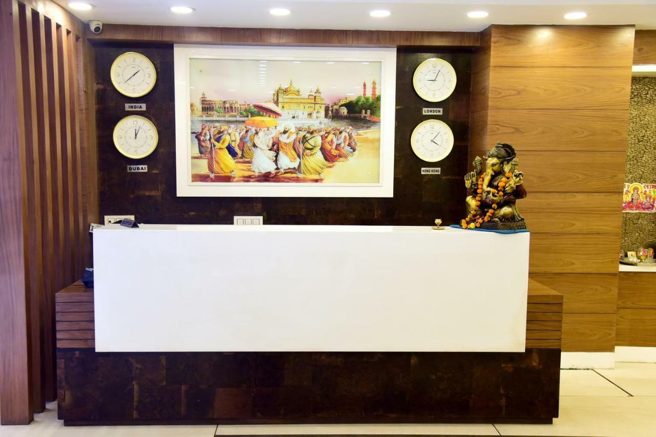 Hotel D S Inn Амритсар Екстериор снимка