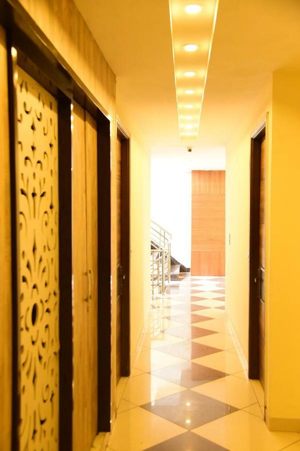 Hotel D S Inn Амритсар Екстериор снимка