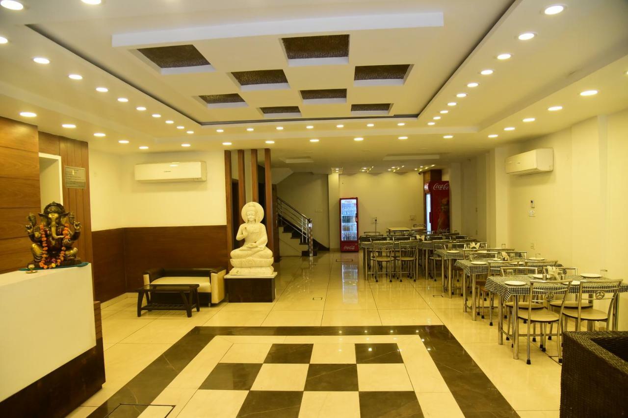 Hotel D S Inn Амритсар Екстериор снимка