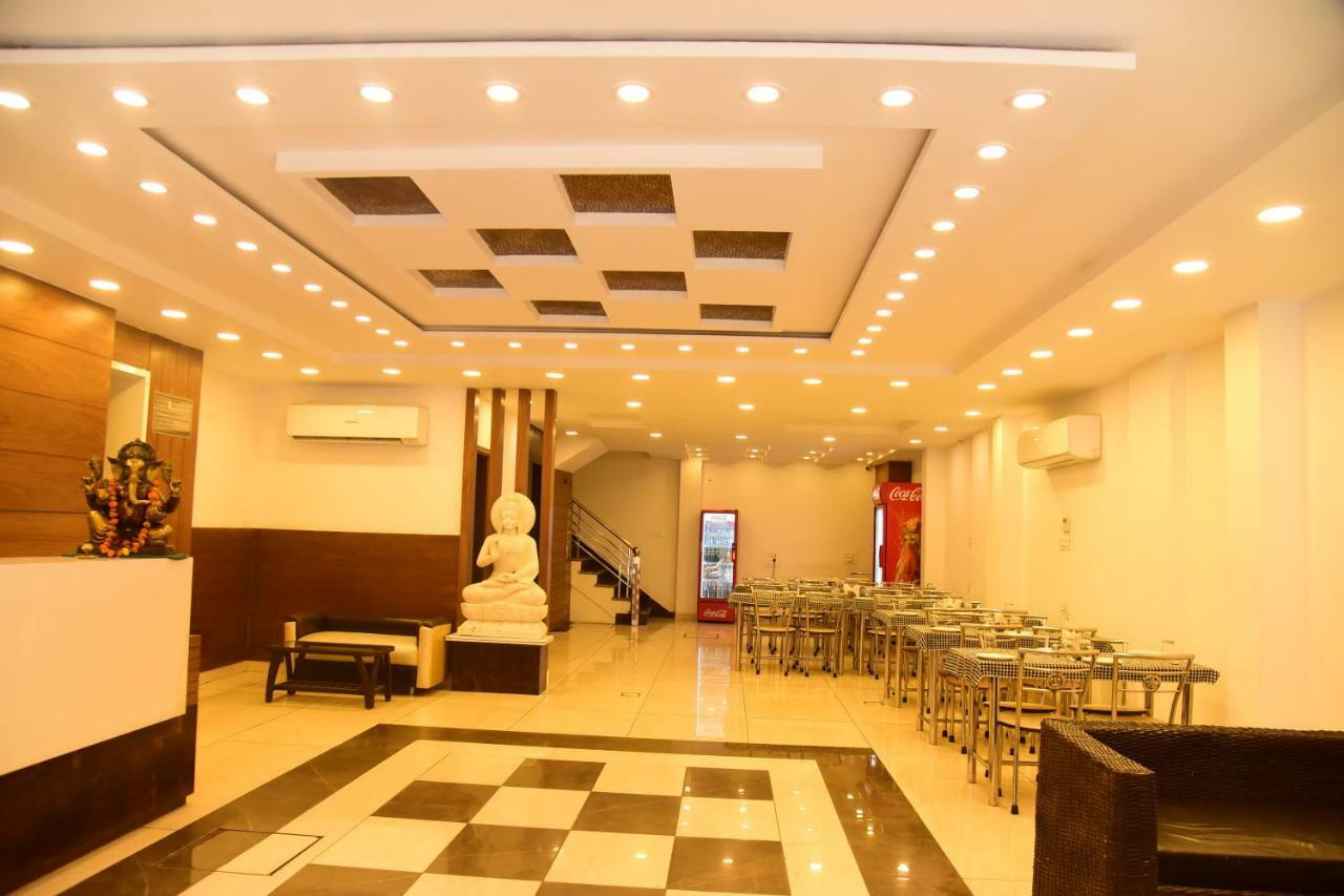 Hotel D S Inn Амритсар Екстериор снимка